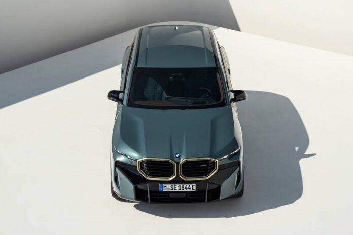 2023_bmw_xm_4dr-suv_base_f_oem_3_815x543