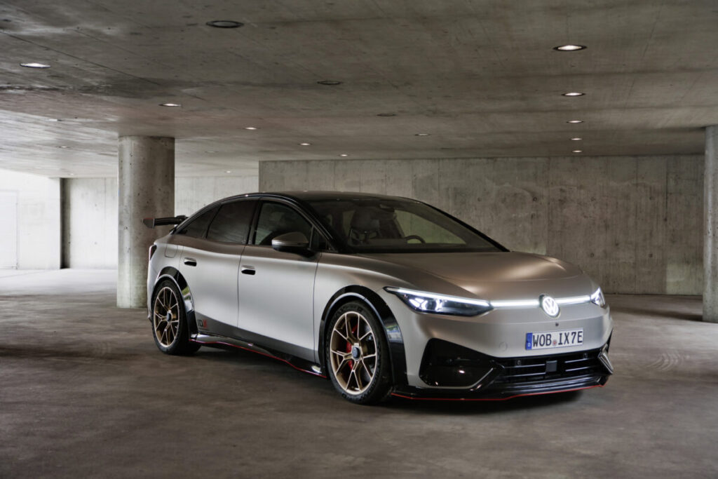 Volkswagen presenta el concept ID.X performance en Locarno