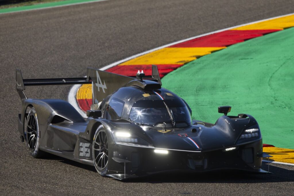 Sigue la puesta a punto en el desarrollo del prototipo Alpine A424