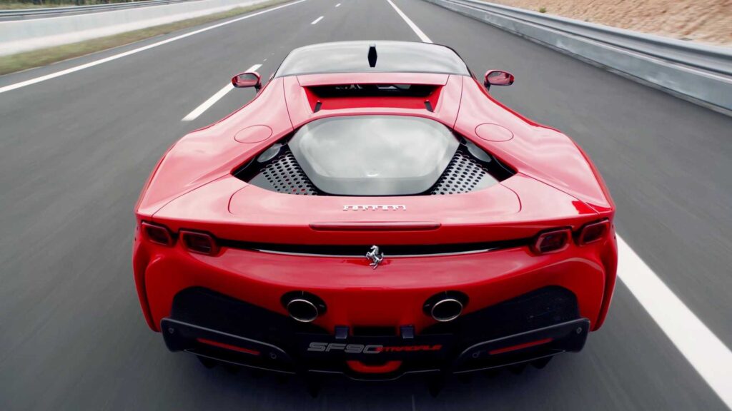Los concesionarios de Ferrari se vieron obligados a detener las entregas del SF90 Stradale y SF90 Spider. ¿Por qué?