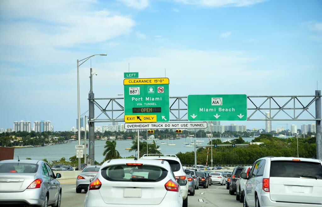 ¿Cuáles son las mejores y peores ciudades para conducir en los Estados Unidos?