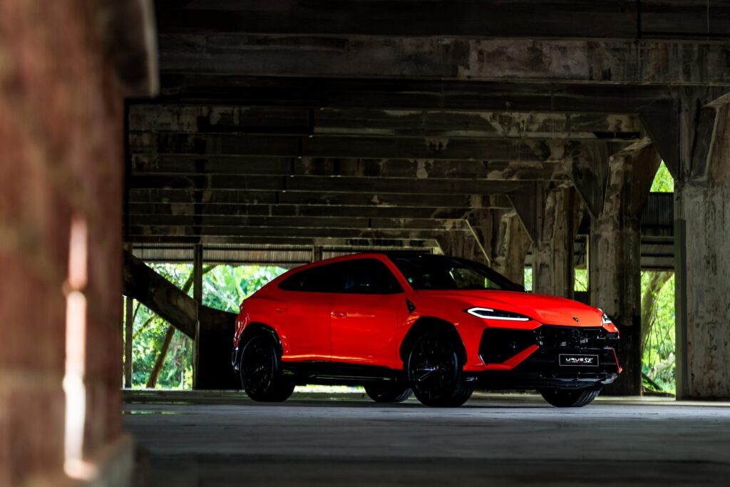 Lamborghini Urus SE: el primer súper SUV híbrido enchufable del mundo debuta en Malasia