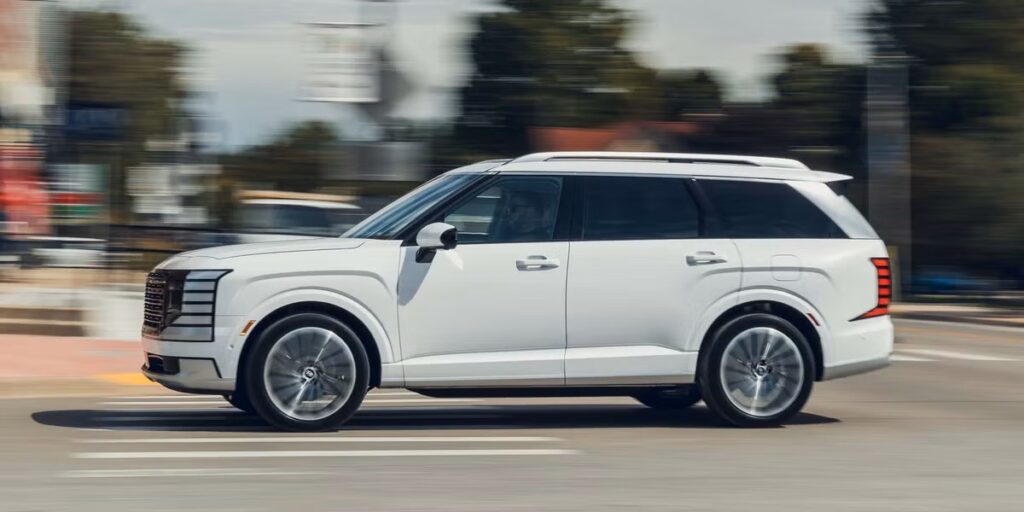Los 5 SUVs medianos del 2026 con mejor desempeño en carretera larga